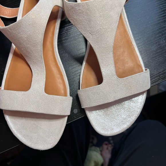 gentle souls Shimmery Pearl White T-Strap Sandal - Picture 10 of 12